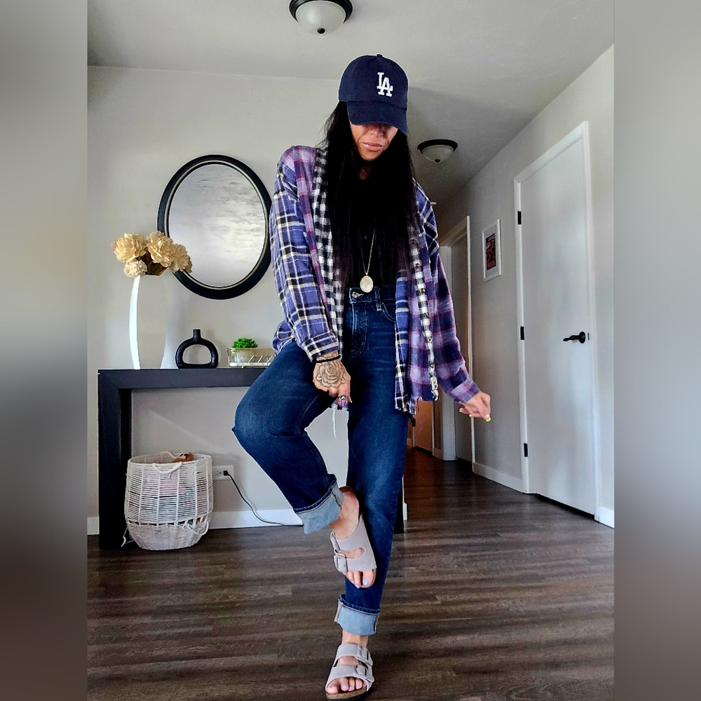 Women's Dark Blue Jeans